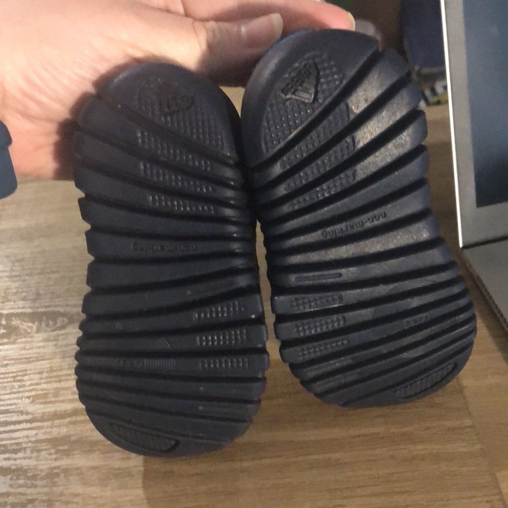 Adidas Sneakers - Picture 7 of 7